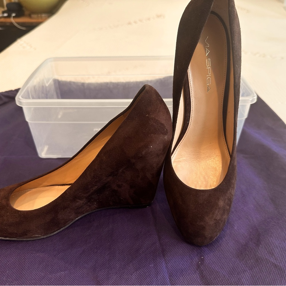 Via Spiga - Brown Suede - Size 7 - New never worn